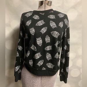 Owl crewneck sweatshirt by‎ No Boundaries in size XSmall